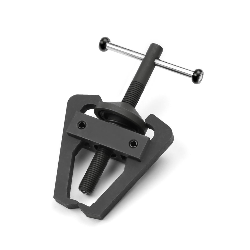 Self Gripping Puller with Wiper Arm and Battery Terminal